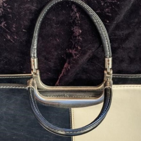 Flora Louis Leather Checkerboard Handbag Purse Excellent Black & White, Timeless - Picture 5 of 16